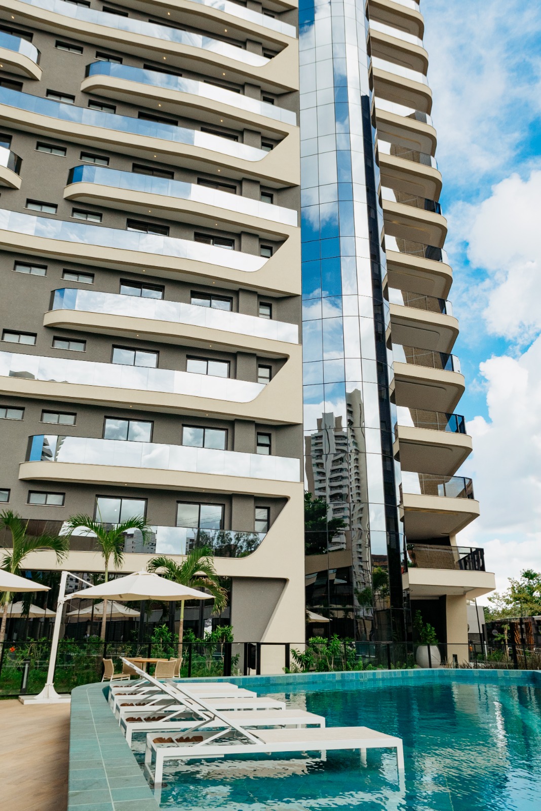 ICON CONDOMINIUM