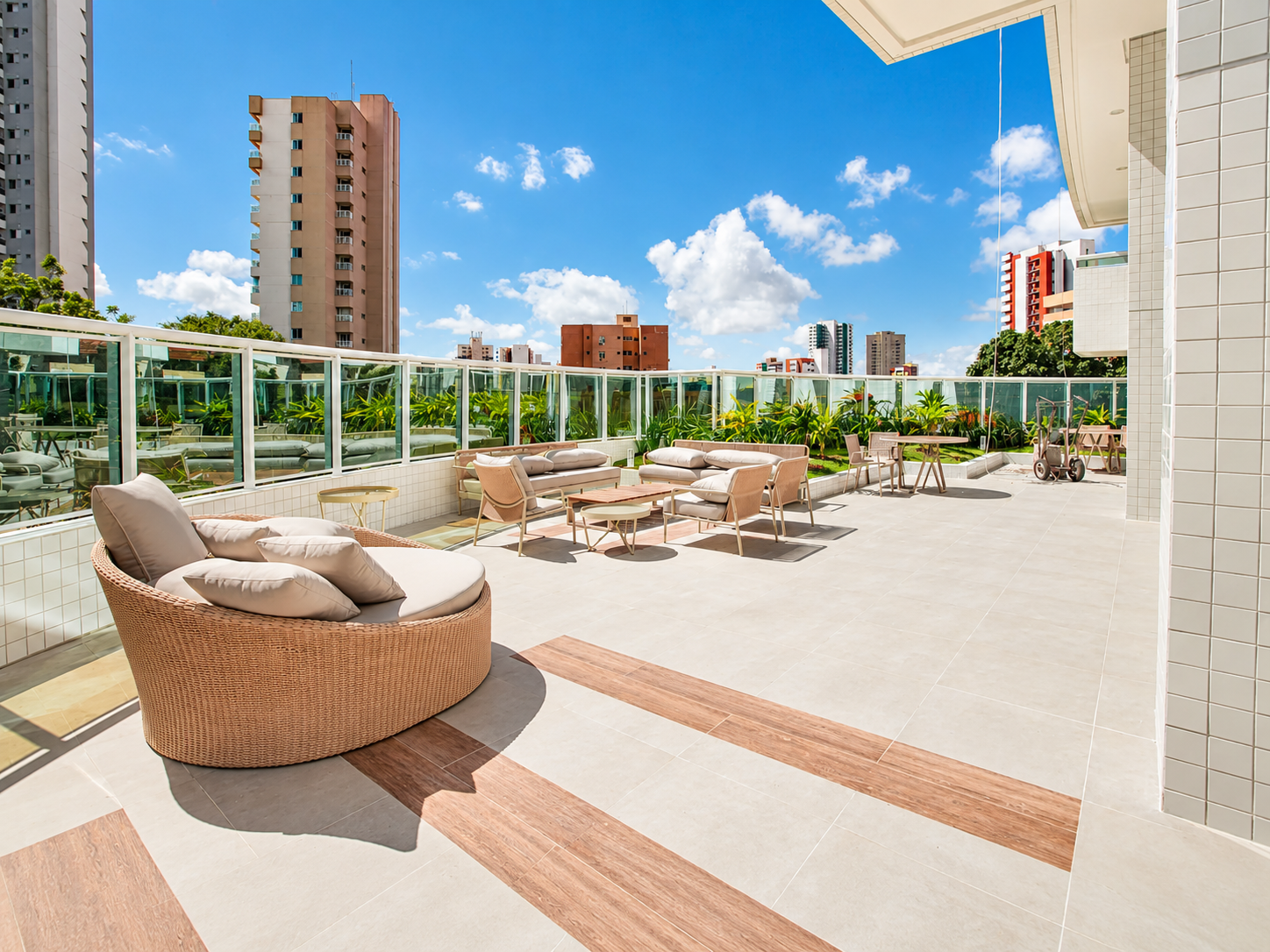TANGO PLAZA
