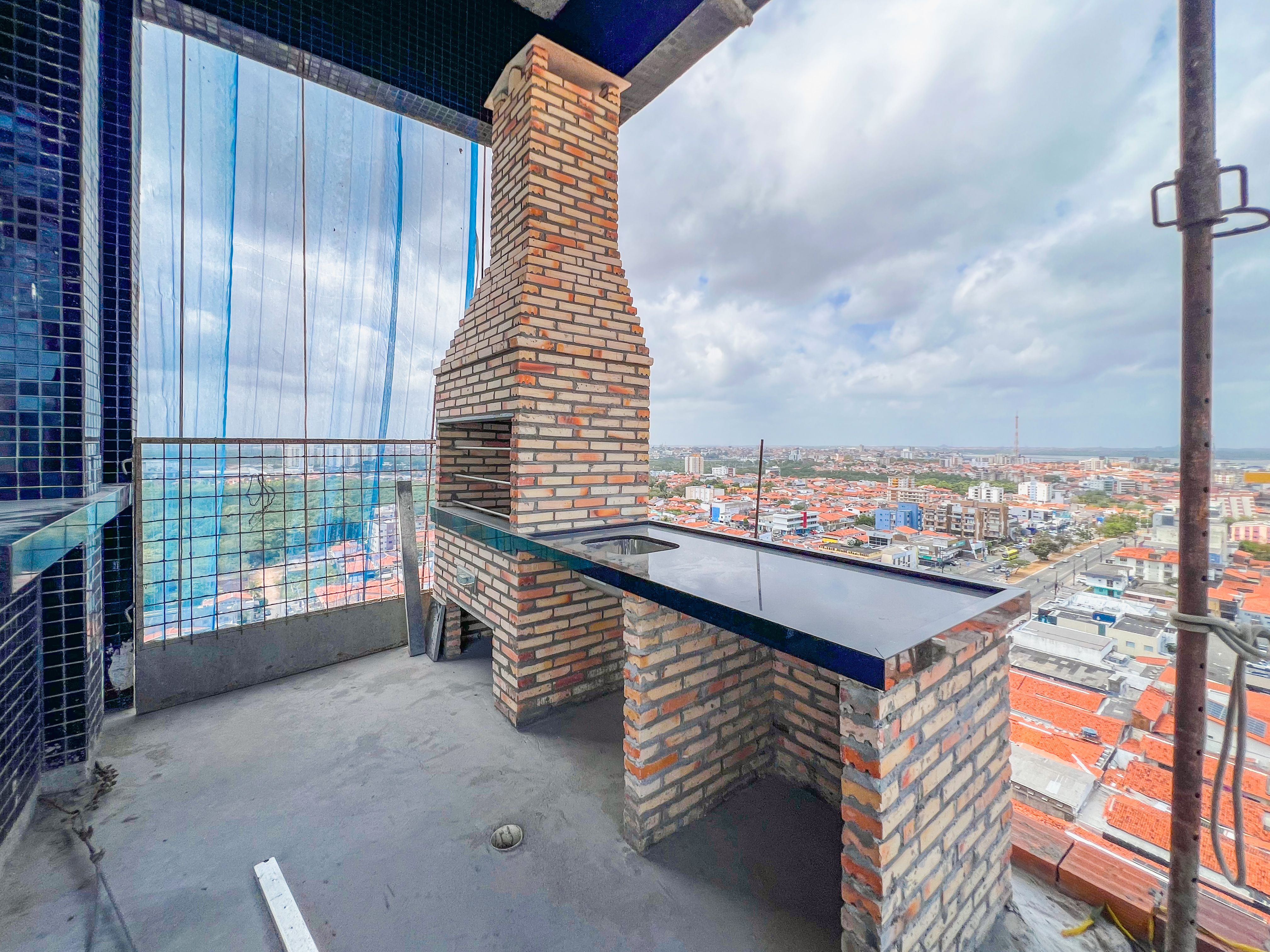Raro Residence