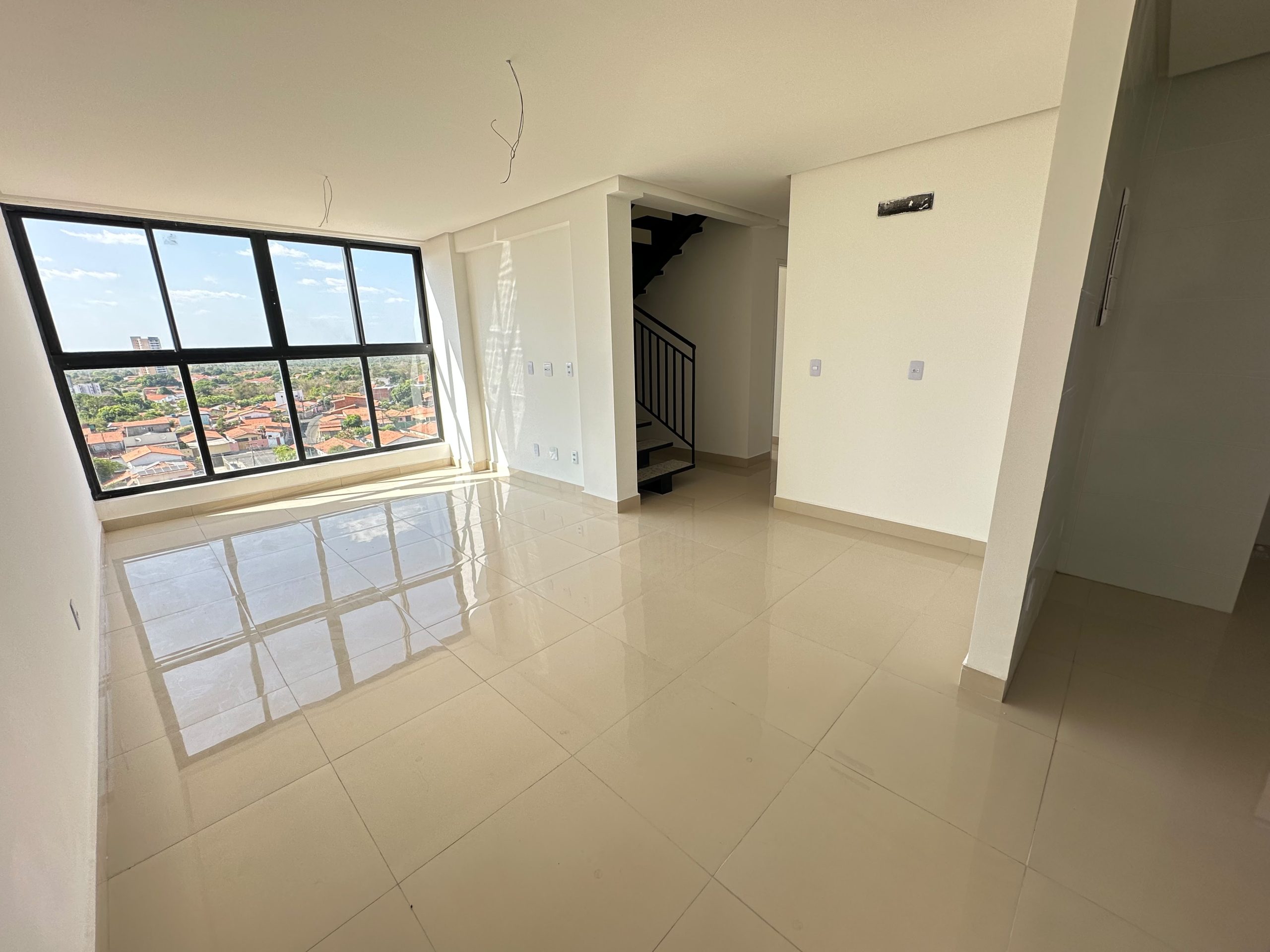 Cobertura no Condomínio East Side — Horto Florestal, Teresina
