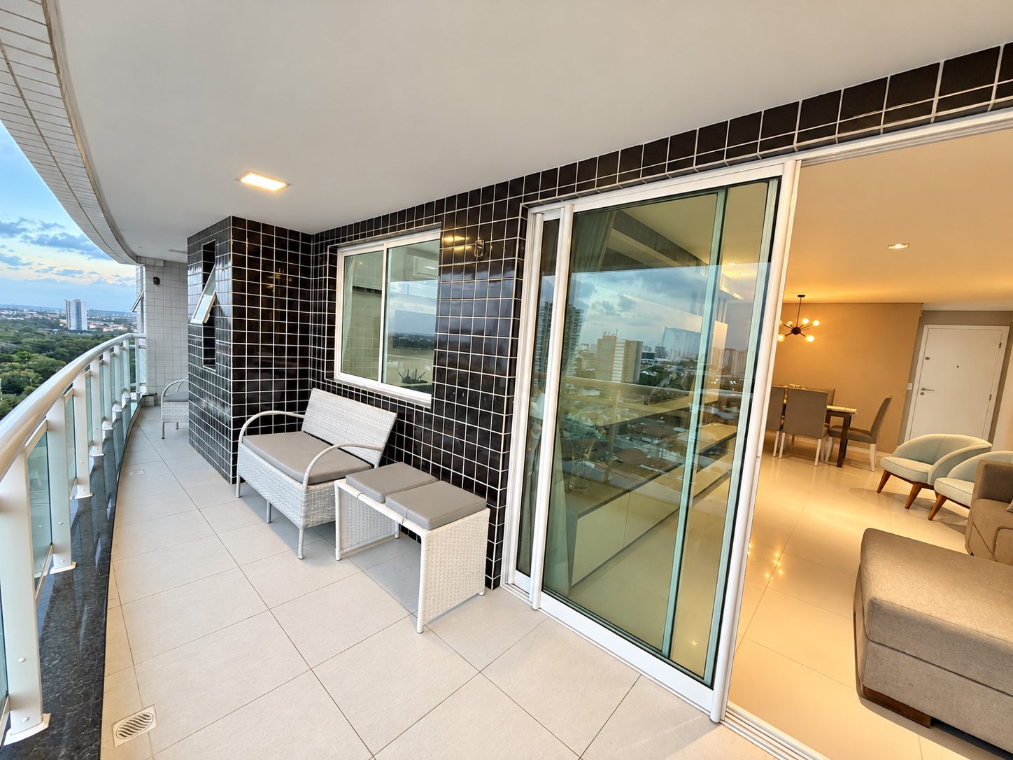 Apartamento no Edificio La Traviata — Luciano Cavalcante, Fortaleza