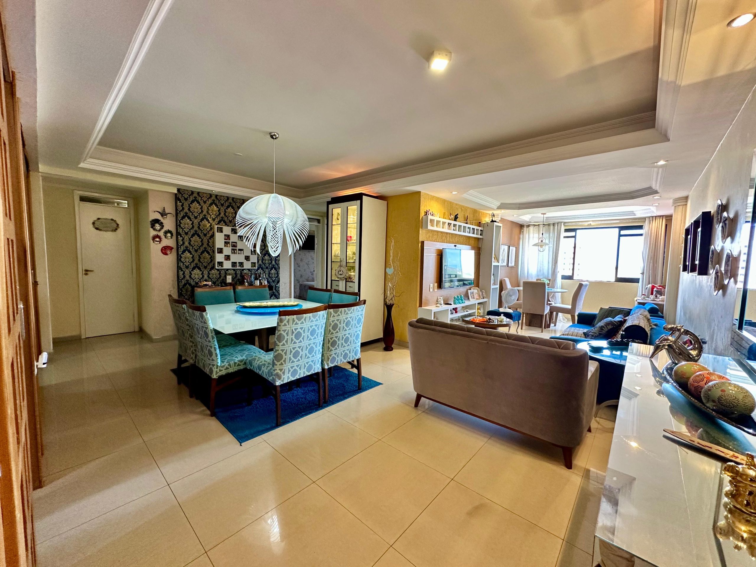 Apartamento no Condomínio do Edifício Village Visconde Sabóia — Varjota, Fortaleza