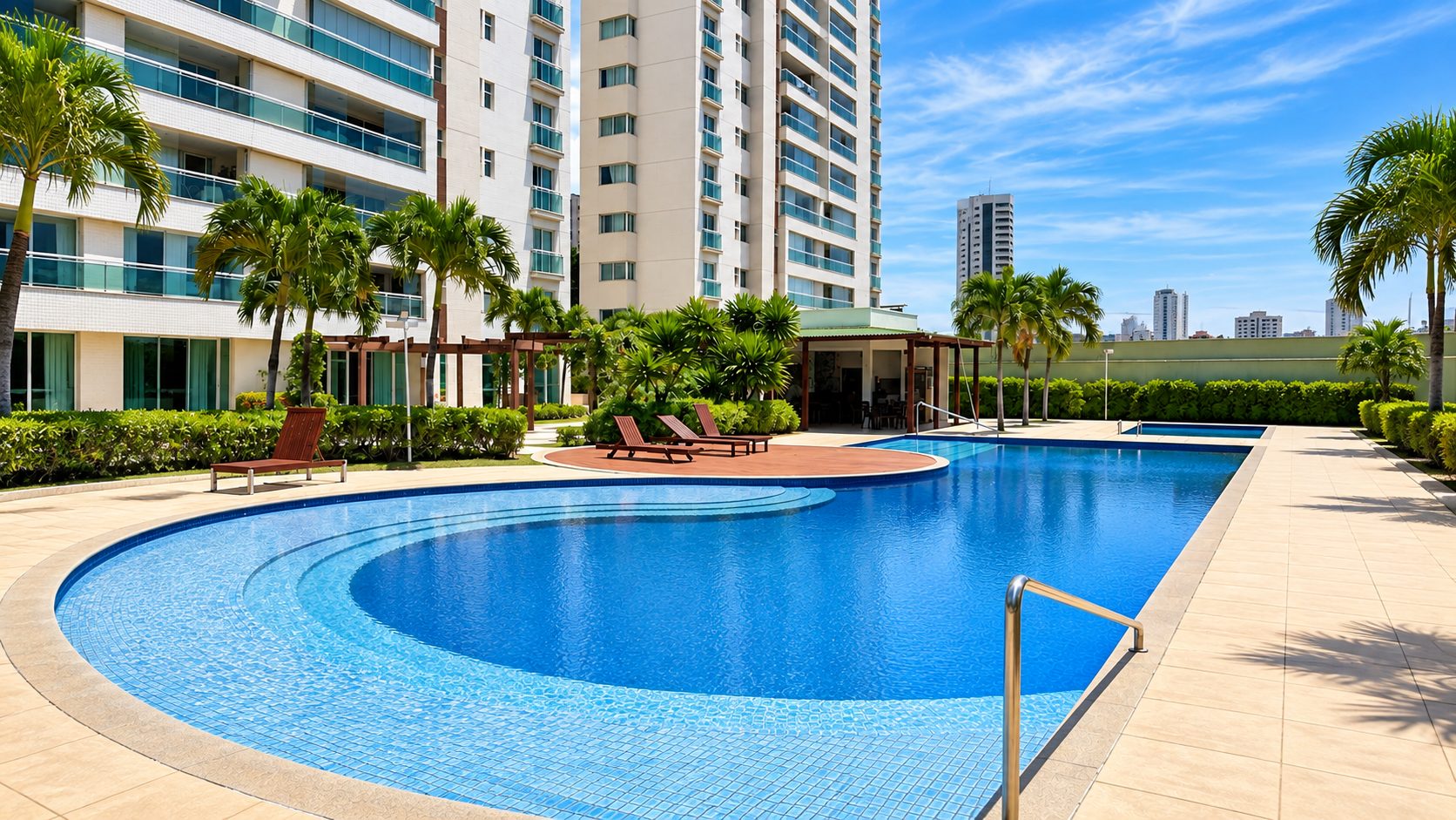 Apartamento no Condomínio East Tower — Luciano Cavalcante, Fortaleza