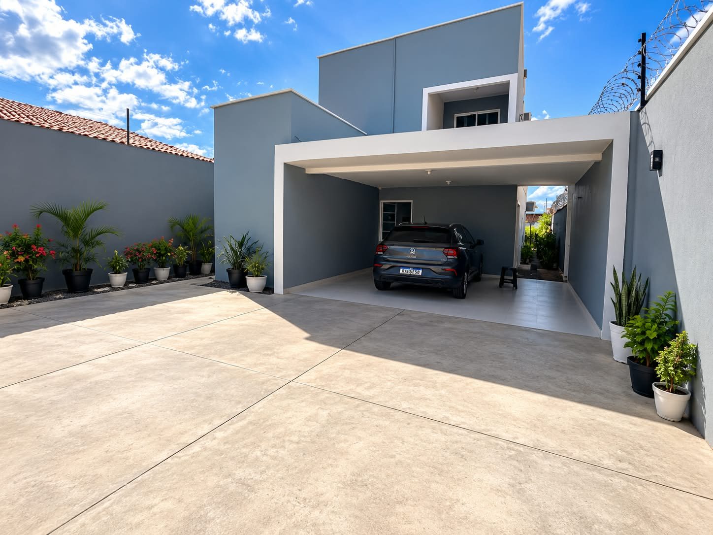 Casa em Rua Publica no Lourival Parente, Teresina