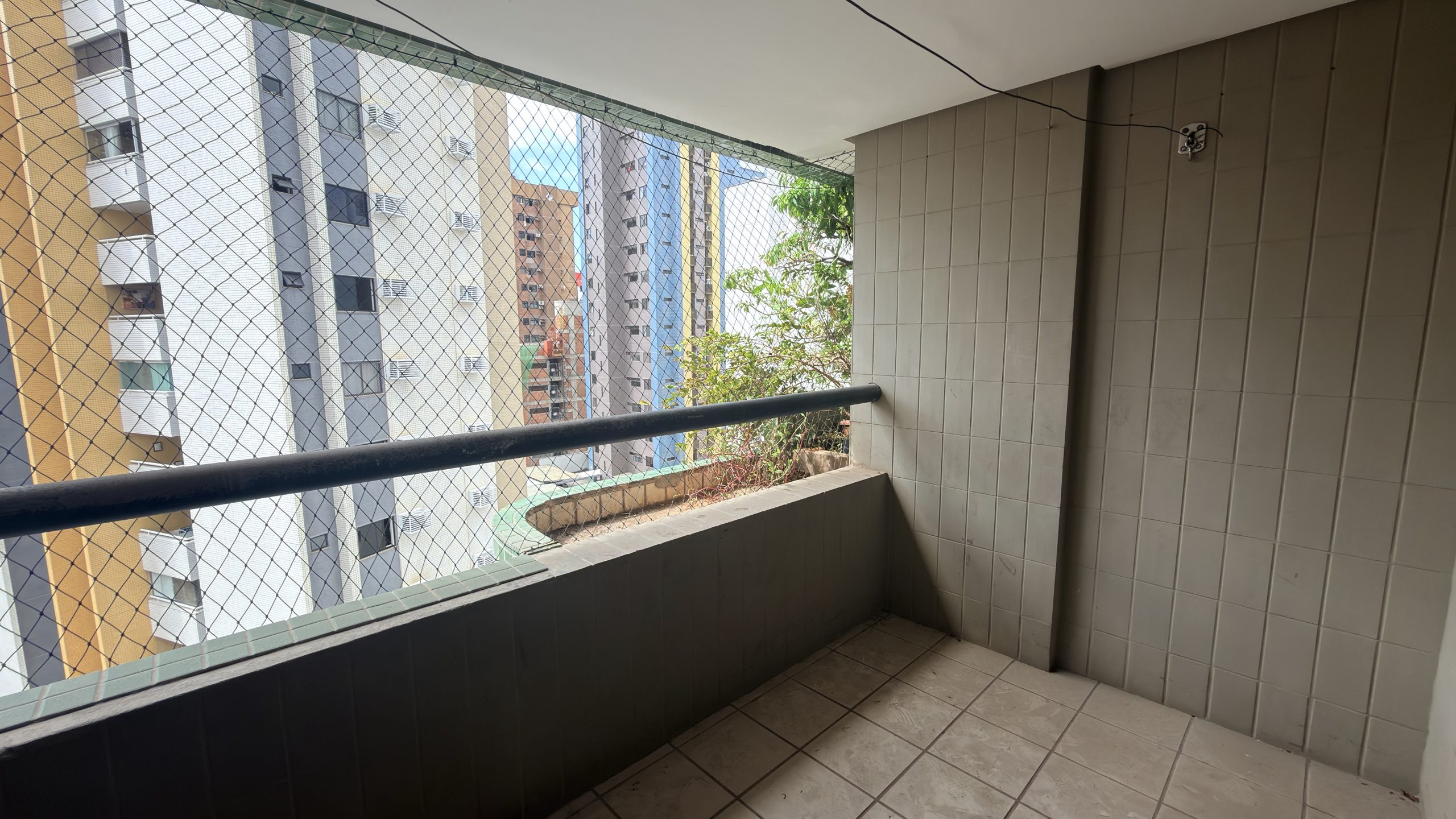 Apartamento no Edifício Torricelli — Renascença, São Luís