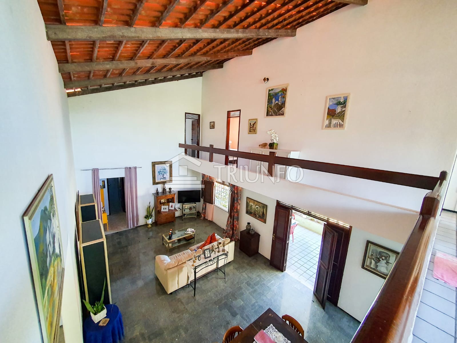 Casa Duplex no Edson Queiroz com 04 Suítes
