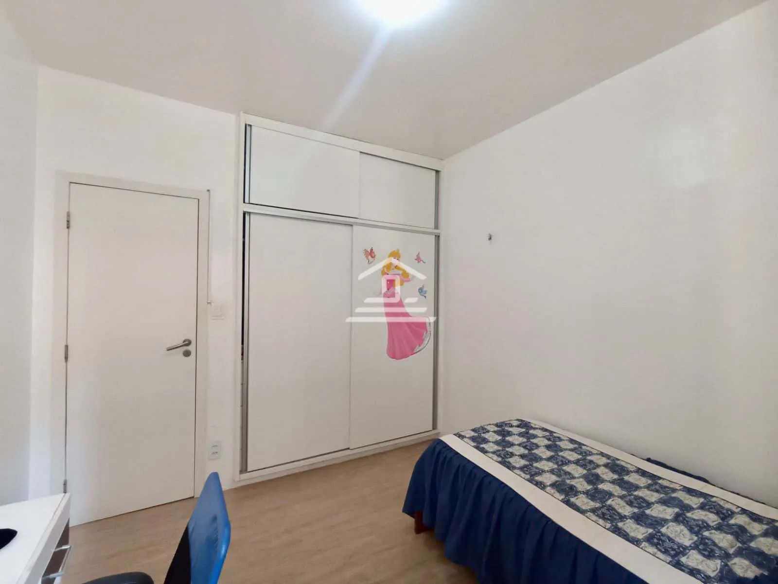 Apartamento com 3 quartos a venda no Cocó