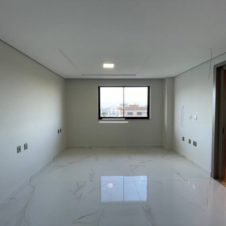 Casa em condomínio com 5 suítes no Araçagy
