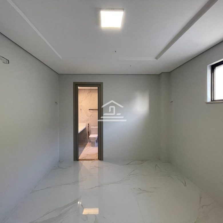 Casa em condomínio com 5 suítes no Araçagy