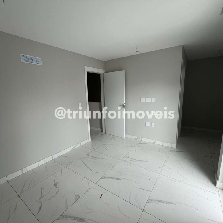 Casa em condomínio com 4 quartos a venda no Porto do Centro