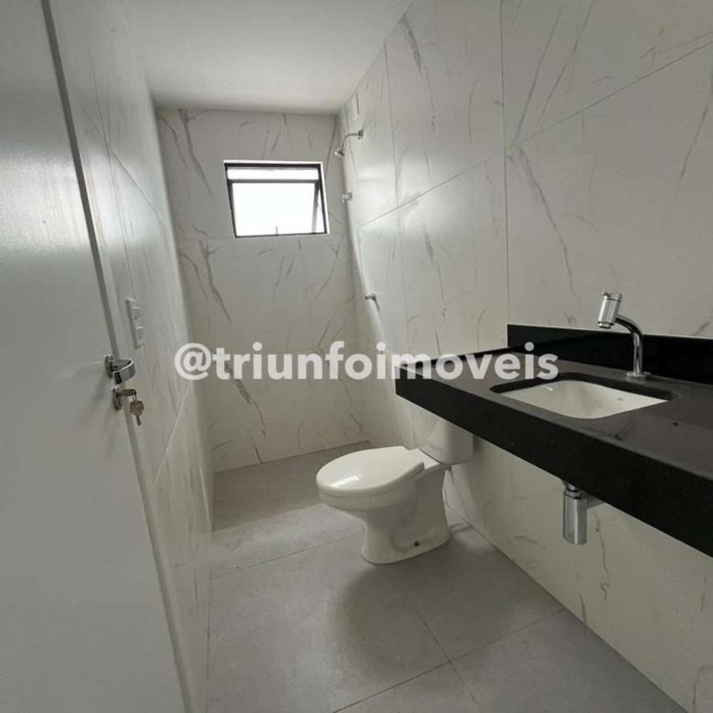 Casa em condomínio com 4 quartos a venda no Porto do Centro